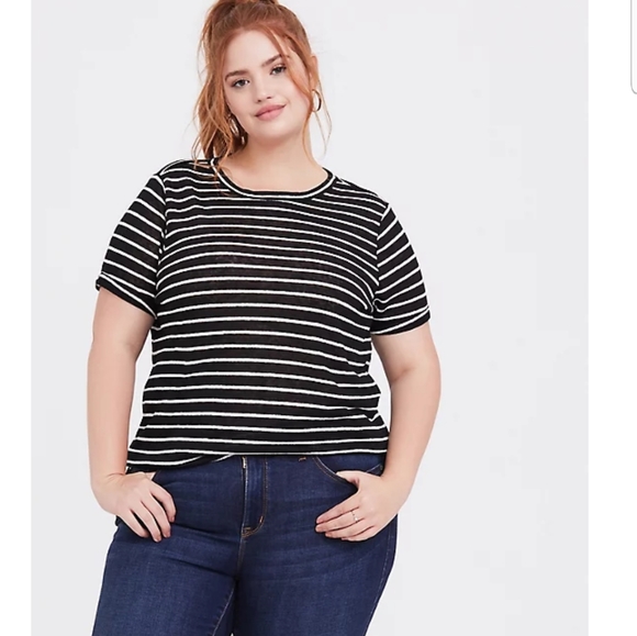Torrid BLACK & WHITE STRIPED LINEN CREW TEE - Picture 1 of 7